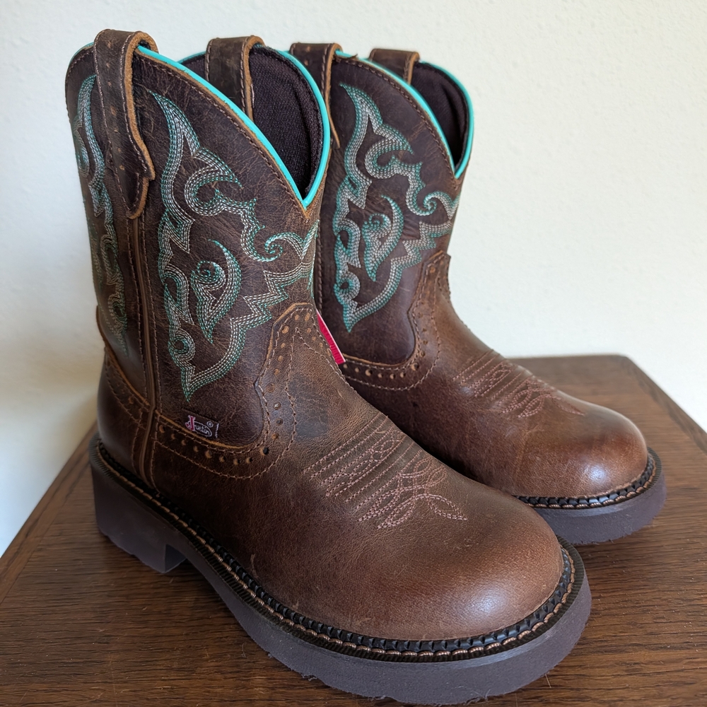 Justin Boots Brown Leather Heeled Cowboy Boots with Teal Stitching